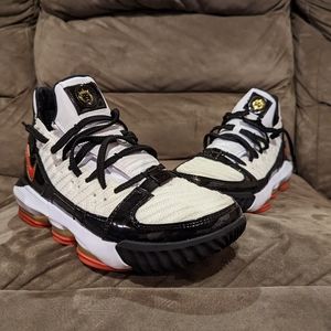 Nike LeBron 16 Lebron 3 Colorway Size 9.5